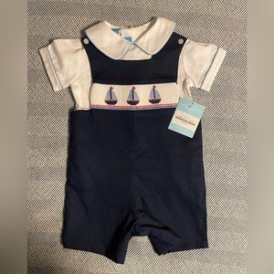 Get your littlest sailor ready for summer with this hand smocked Jon Jon ⛵️